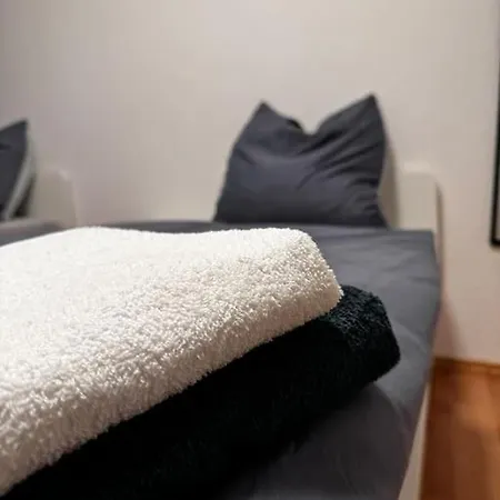 Quiet, Central Flat For Up To 4 People