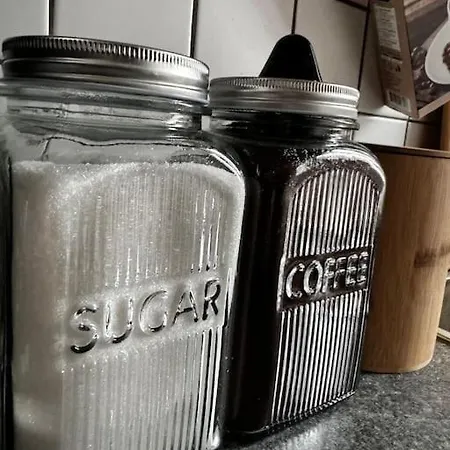 Quiet, Central Flat For Up To 4 People